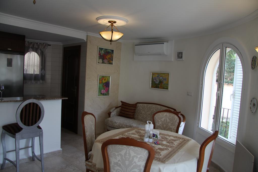 Apartamentos El Tosal 47A กัลเป ภายนอก รูปภาพ