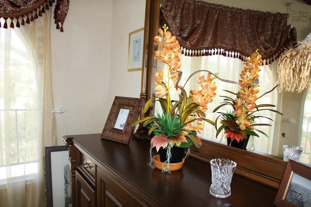 Apartamentos El Tosal 47A กัลเป ภายนอก รูปภาพ